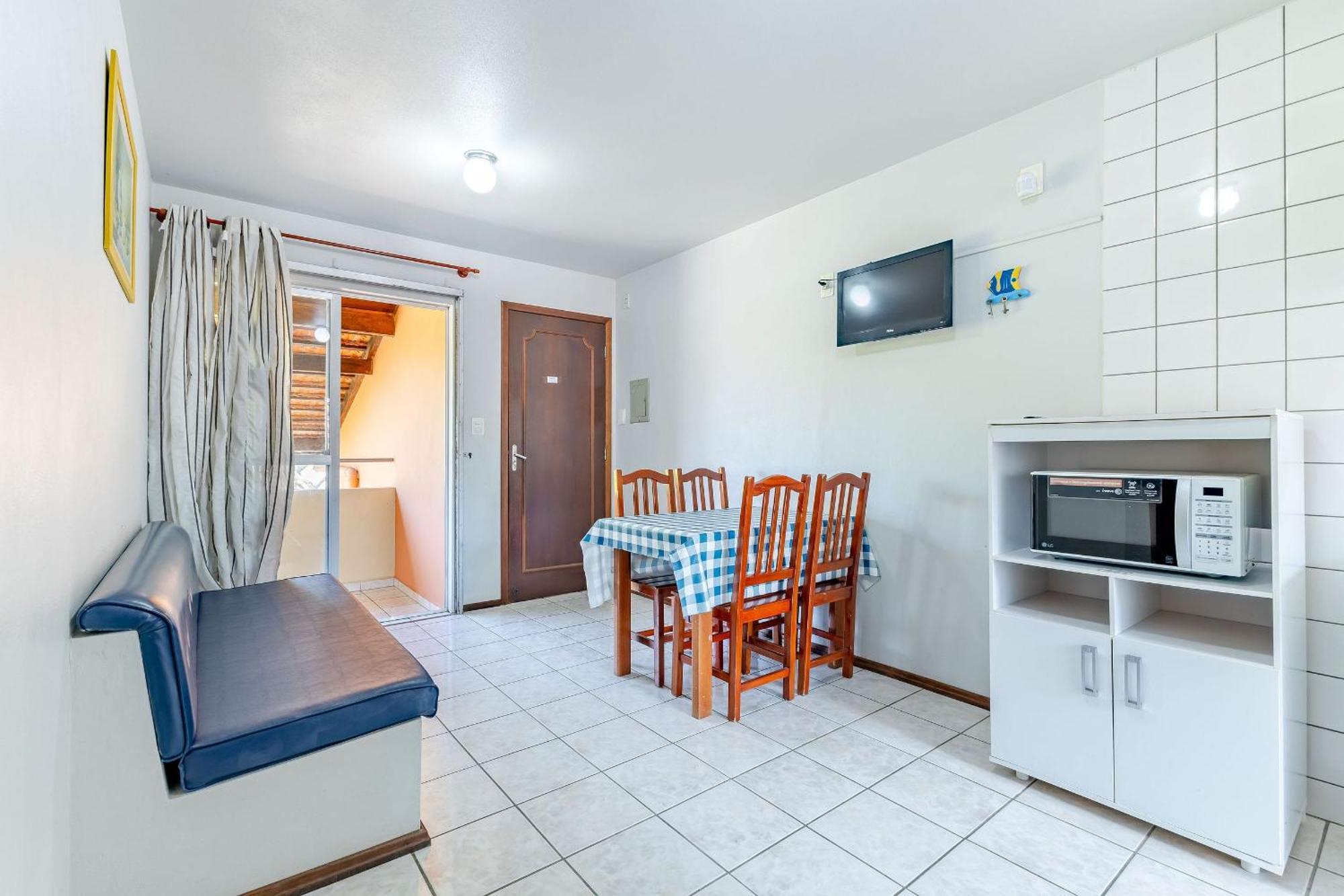 Flamboyant Apartamentos บอมบินญัส ภายนอก รูปภาพ